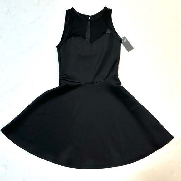 NWT A&F Abercrombie & Fitch Black Skater Dress M - Picture 10 of 10